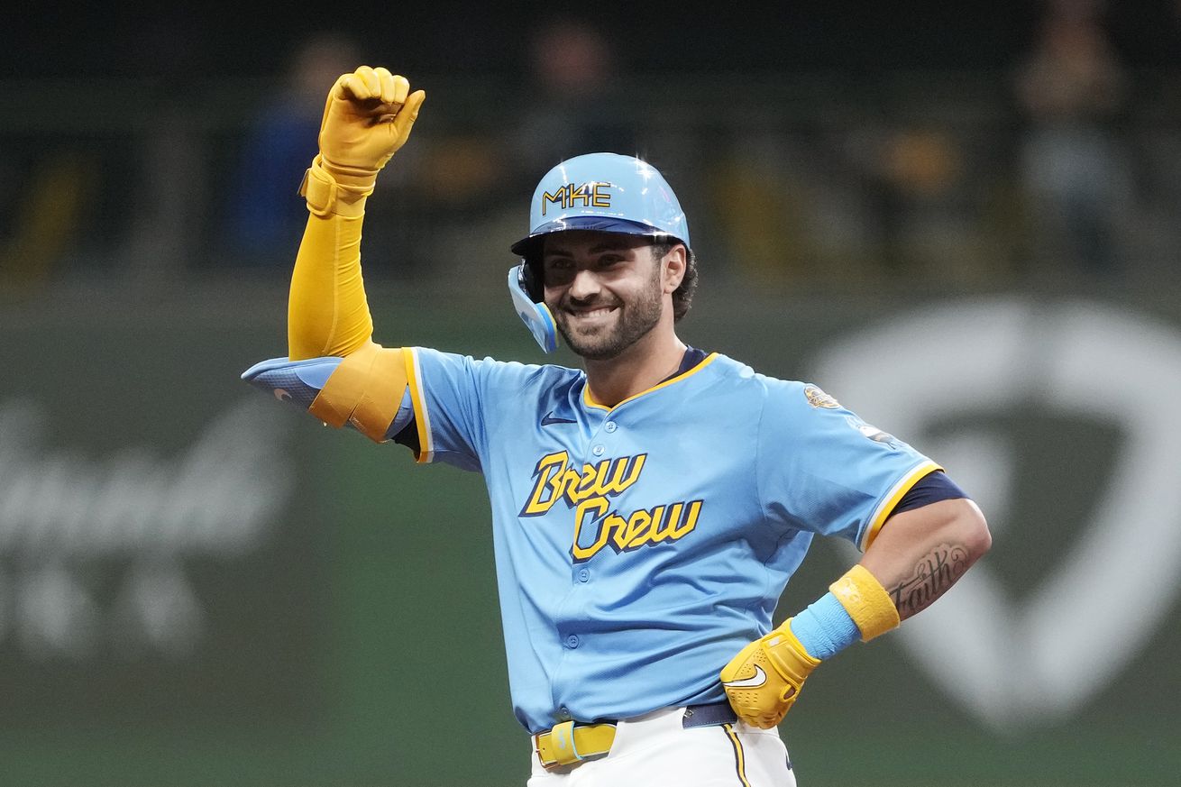 Cincinnati Reds v Milwaukee Brewers