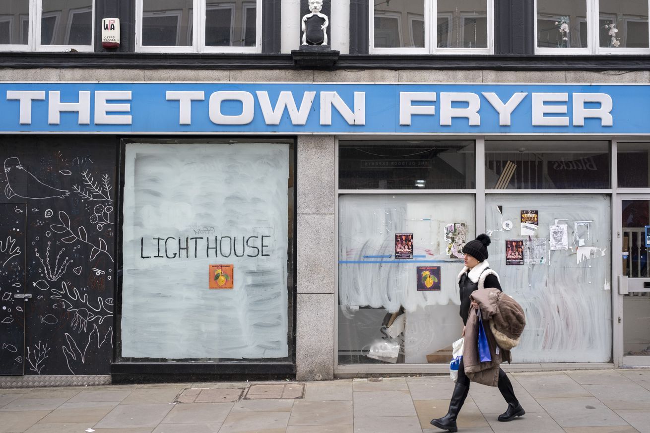 Closed Down Fish And Chip Shop In Shrewsbury