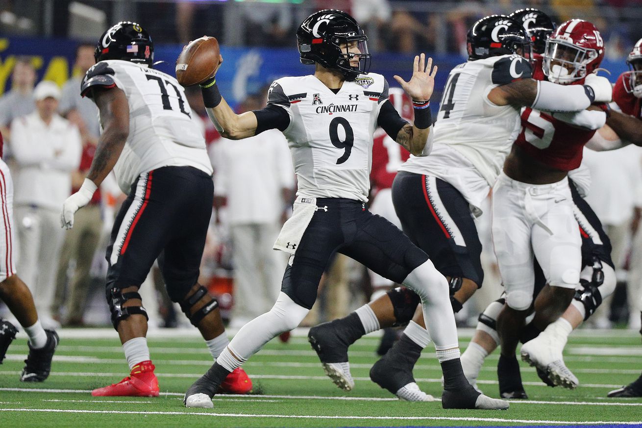 Playoff Semifinal at the Goodyear Cotton Bowl Classic - Cincinnati v Alabama