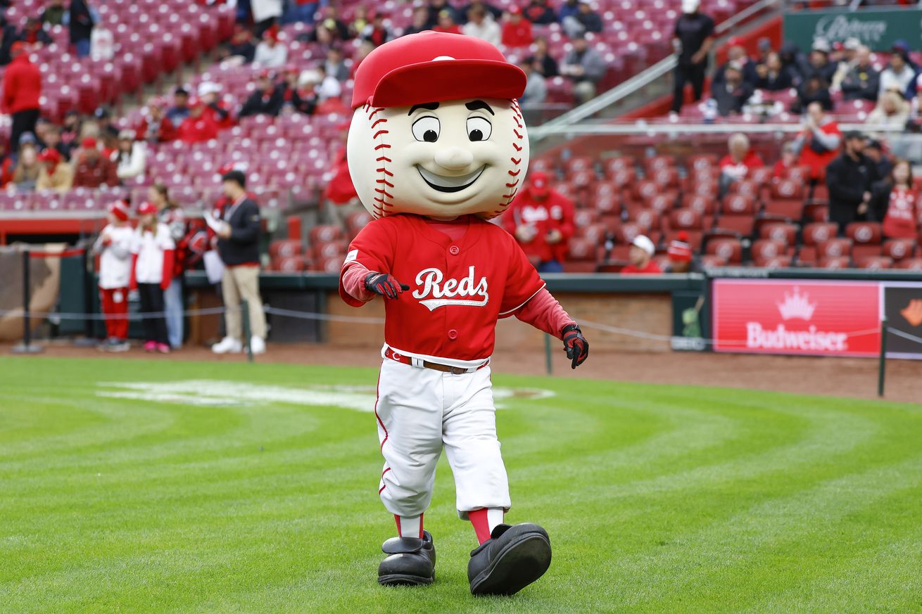 Texas Rangers v Cincinnati Reds