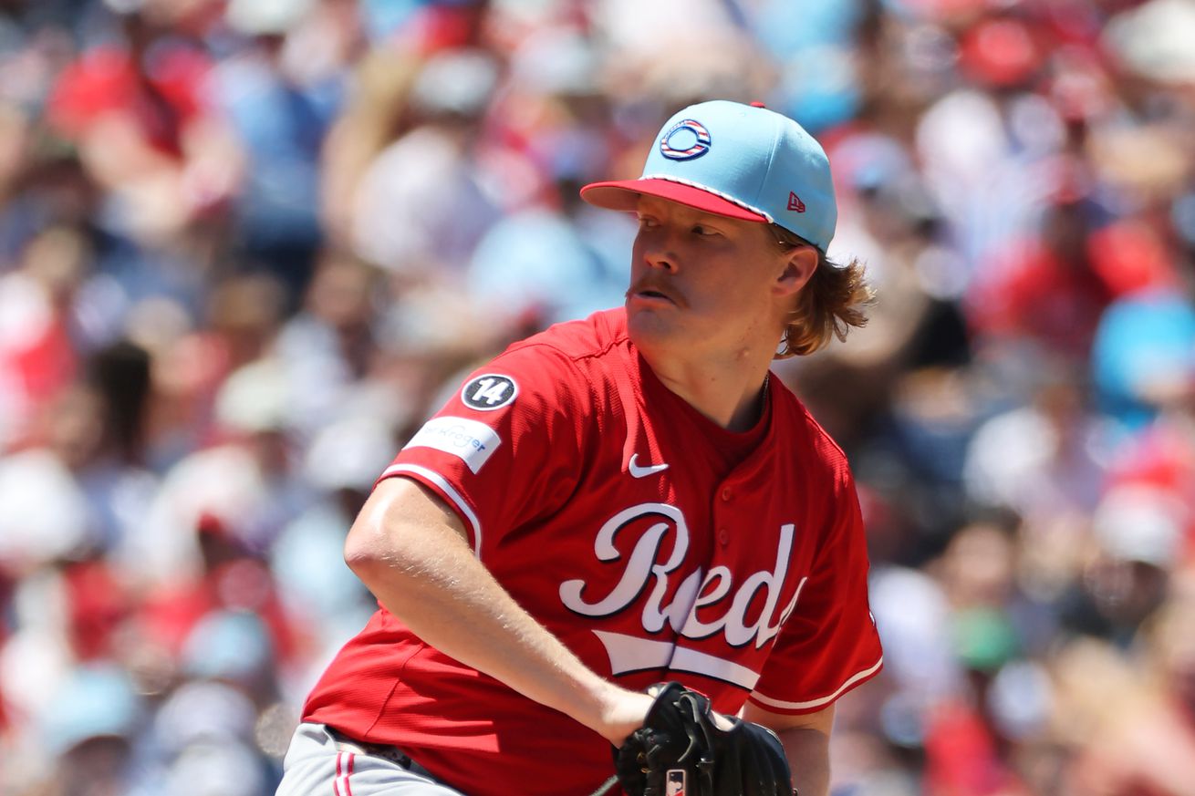 Cincinnati Reds v Philadelphia Phillies