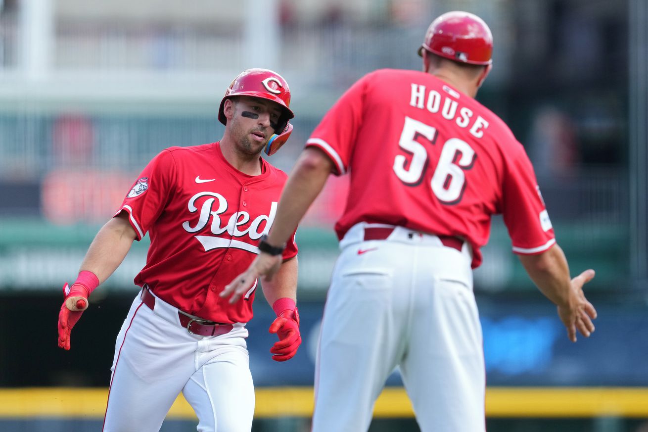 Miami Marlins v Cincinnati Reds