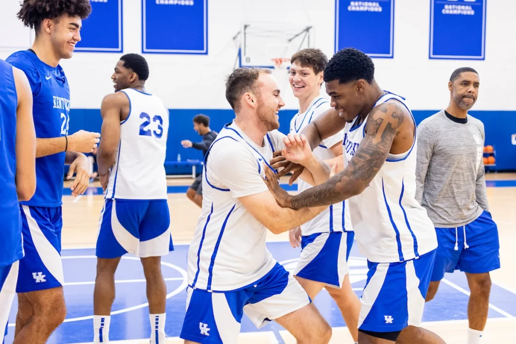 Grant Darbyshire and Otega Oweh at a Kentucky Basketball summer practice - Photo by Chet White, UK Athletics