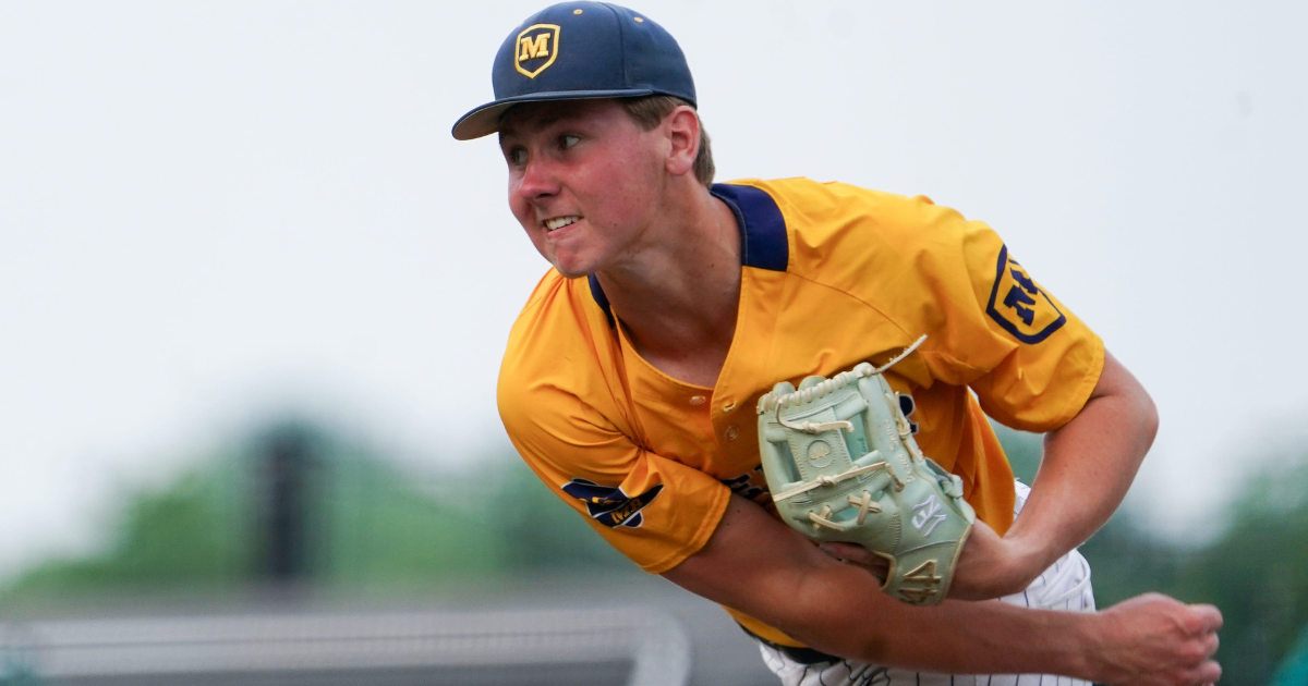 Matt Ponatoski delivers a dart on the diamond for Moeller, via Frank Bowen IV/The Enquirer / USA TODAY NETWORK via Imagn Images