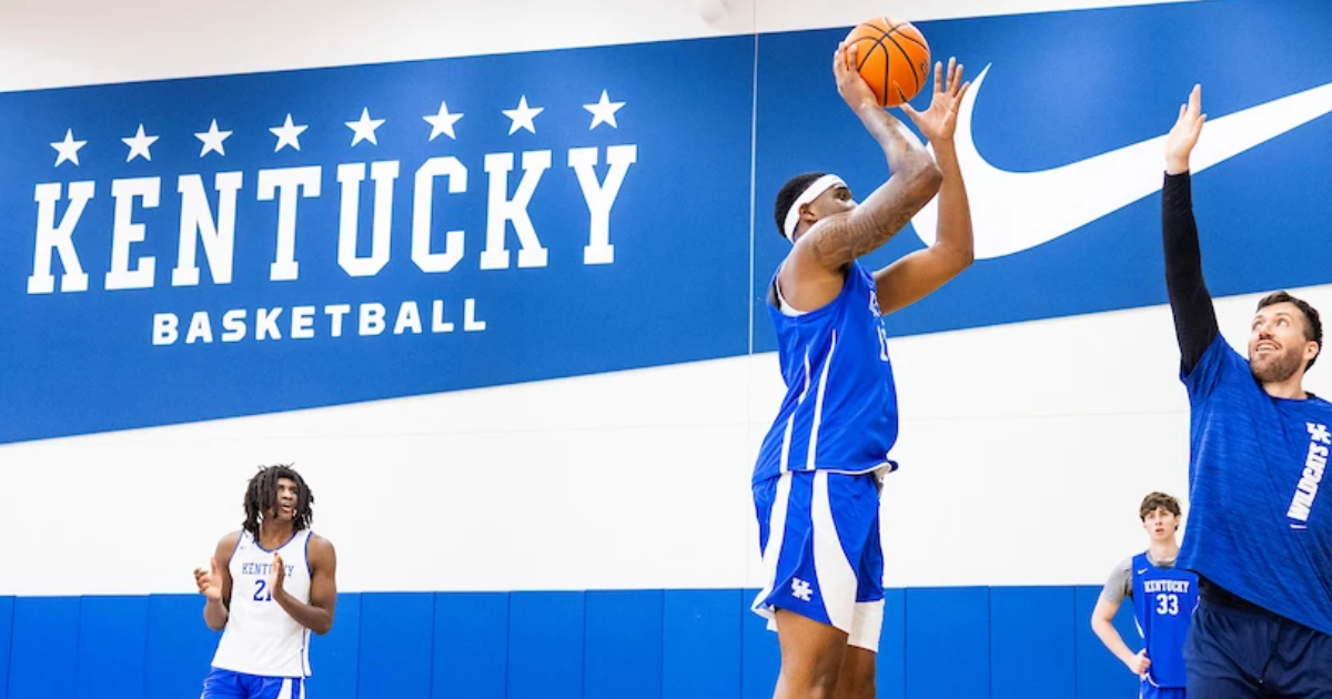 Kentucky sophomore center Jayden Quaintance watches junior center Brandon Garrison in practice - Photo by Chet White, UK Athletics