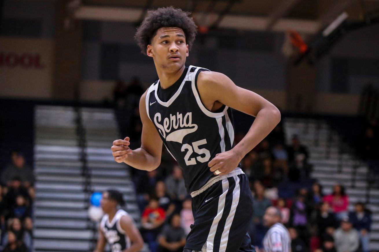 Syndication: Desert Sun