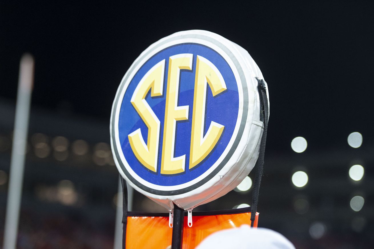 Ole Miss v Auburn