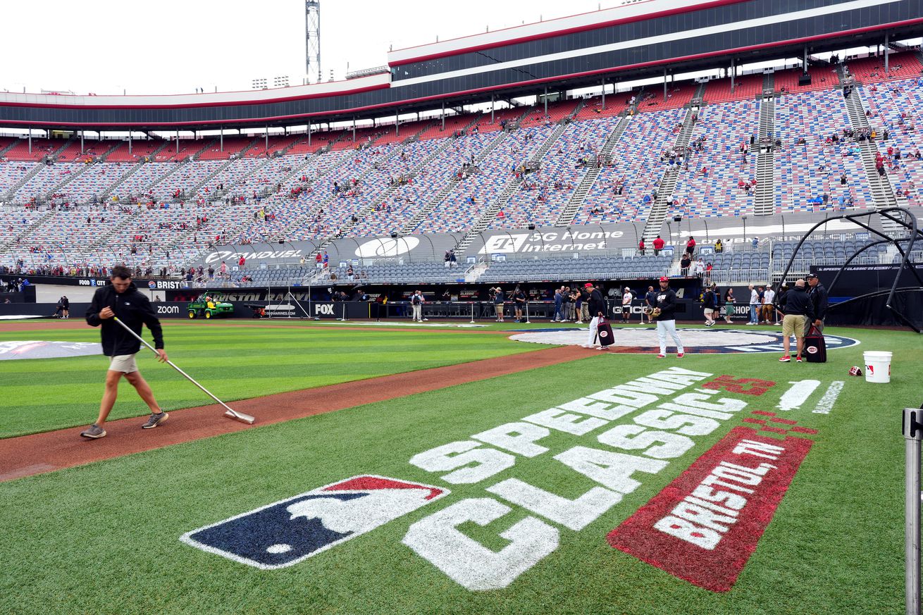 MLB Speedway Classic: Atlanta Braves v Cincinnati Reds