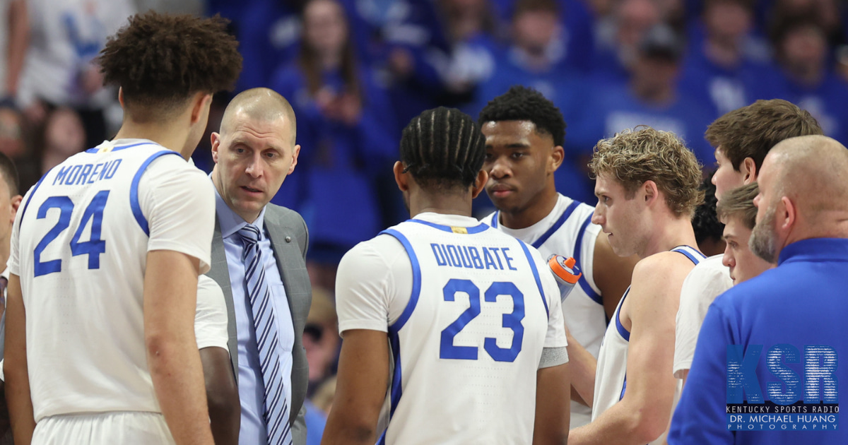 Mark Pope talks to his team during a timeout of Vanderbilt vs Kentucky on 2/28/2026 - Dr. Michael Huang, Kentucky Sports Radio/On3